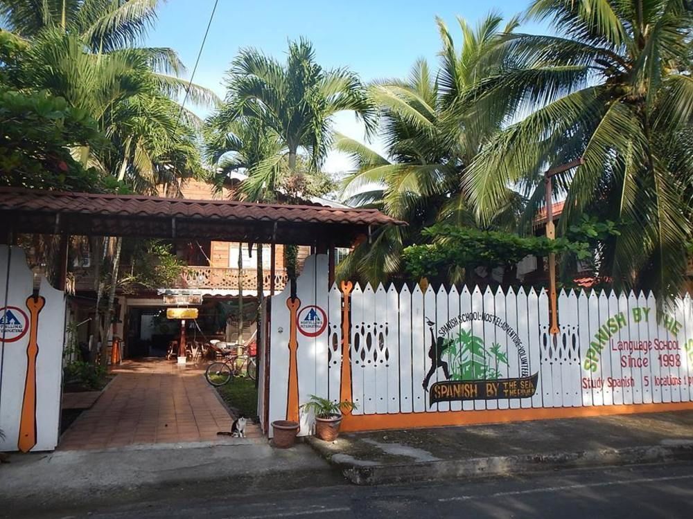 Spanish By The Sea - Bocas Bocas Town Ngoại thất bức ảnh
